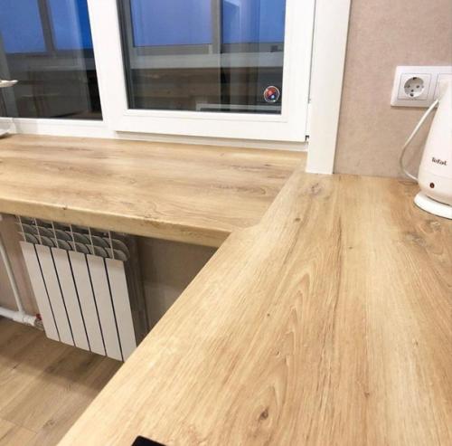 Небольшая кухня. В которой использовали максимум пространства. 02