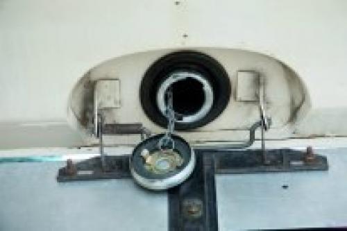 Автомобили, которые, кажется, еще буквально вчера были в каждом дворе, уже успели стать раритетами и объектами ретроколлекционеров. 02