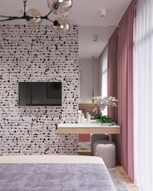 Дизайн этой 1-комнатной квартиры выполнен в бежево - розовых тонах, среди которых встречаются яркие акценты. 02