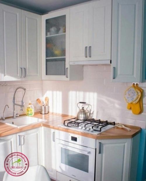 Яркие акценты на кухне несомненно создают весеннее настроение и конечно уют. 03