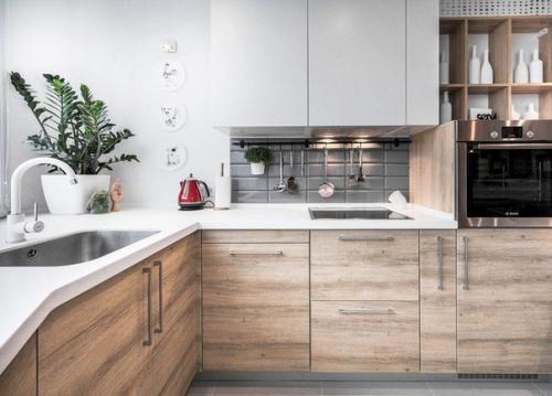 Интерьер создан для молодого мужчины, увлекающегося экстремальными видами спорта. 02