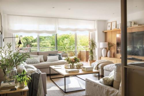 Задача реформы дома состояла в том, чтобы превратить кухню в сердце дома. 01