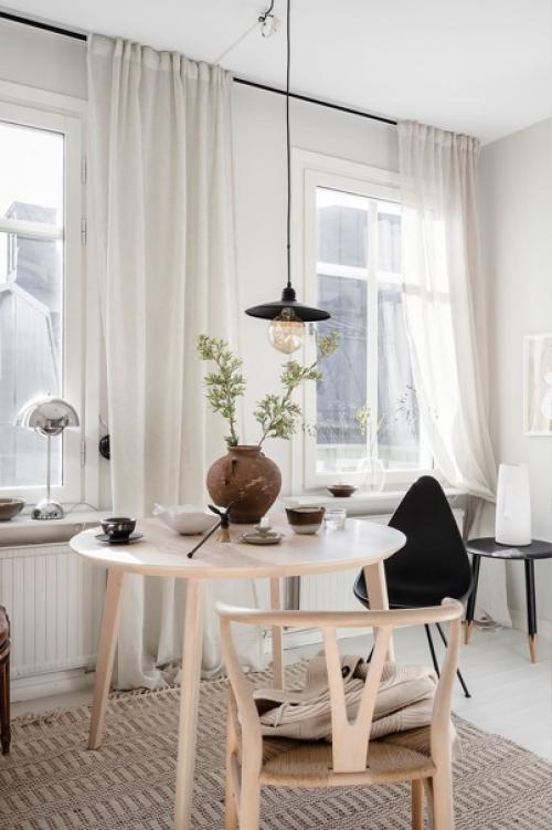 Скандинавская квартира с изразцовой печью и приятным интерьером в стиле Kinfolk. 04