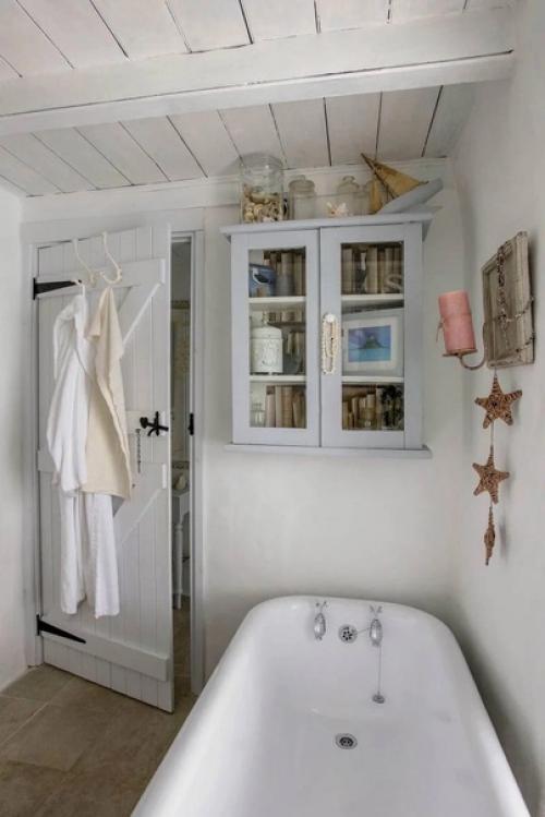 350-Летний дом на берегу моря в кантри стиле: интерьер дома в цвете неба и моря и ретро Изюминками. 07