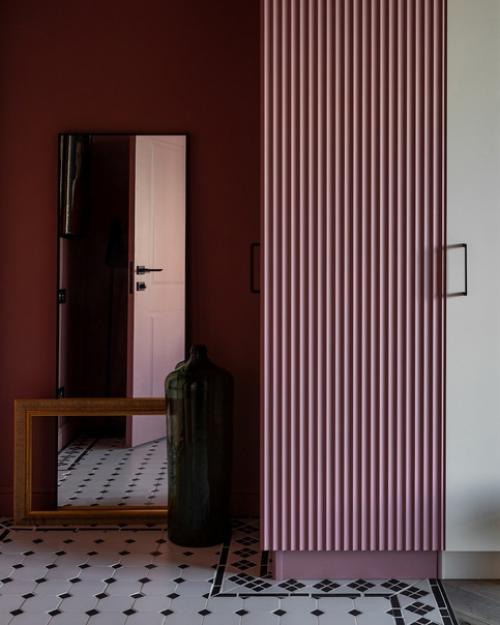 Реализованный интерьер маленькой квартиры - студии, площадью 24, 2 кв. 01