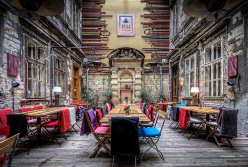 Hi Friends!  Смотрите, какой отель я нашла в Будапеште @Brodyhouse. 01