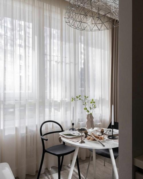 Светлая неоклассика в компактной квартире. 02