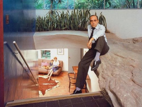 Это интересно.  Нимейер - главный бразильский архитектор и один крупнейших специалистов всей латинской Америки. 04