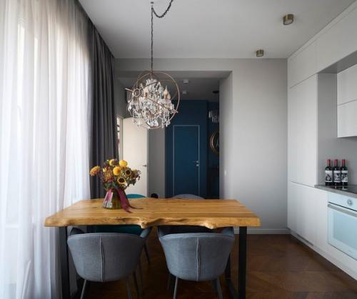 Нью-йорк с французским акцентом: квартира в Екатеринбурге для девушки. 04