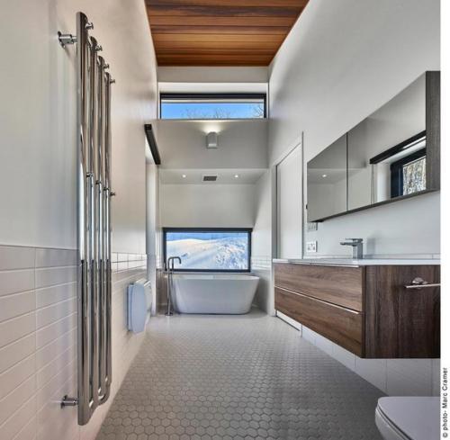 Лыжное шале является хорошо известным и любимым архитектурным объектом многих архитекторов и дизайнеров. 05