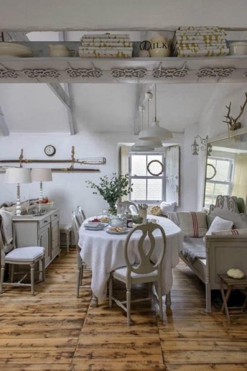 350-Летний дом на берегу моря в кантри стиле: интерьер дома в цвете неба и моря и ретро Изюминками. 03