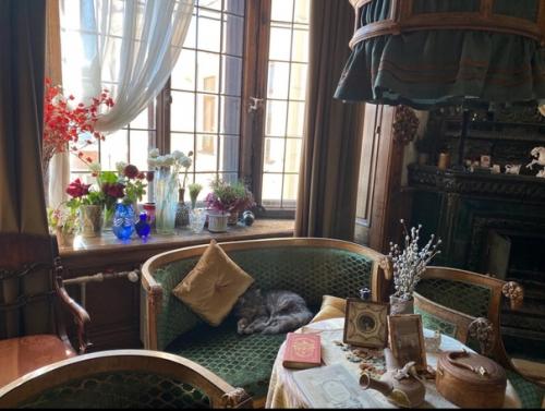 Два года назад, я посетила родовое гнездо потомков знаменитого рода Бенуа. 01 Два года назад, я посетила родовое гнездо потомков знаменитого рода Бенуа. 01