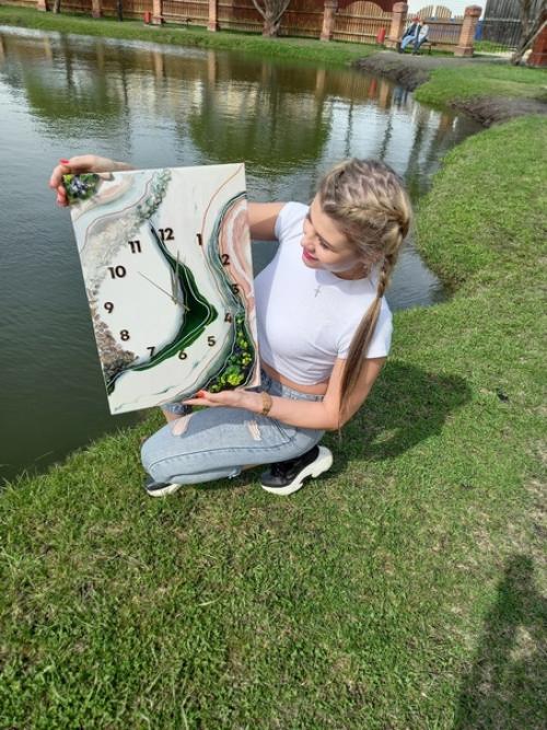 Мне нужны будут часы на новую кухню! 02