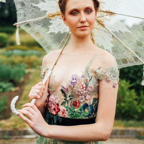 Удивительные платья французского дизайнера и модельера Sylvie Facon. 07