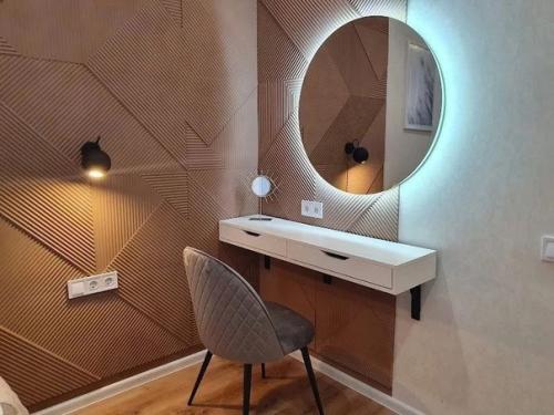 Кухня - студия и зонированая спальня. 03