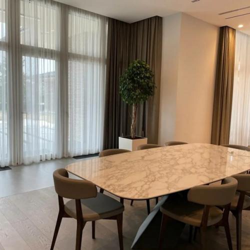 Полупрозрачная портьера в загородном доме заказчика. 01