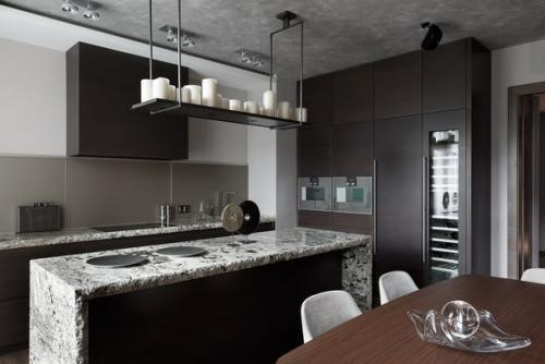 Атмосфера и интерьер этой квартиры, расположенной в жилом комплексе Смольный Парк, были продуманы с самого начала. 05