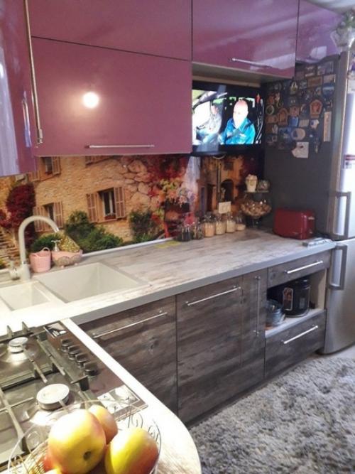 Такая типичная женсая кухня - очень нравится. 02