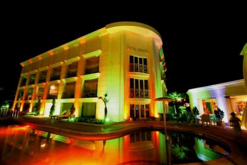 Ночная прогулка по отелю. 01