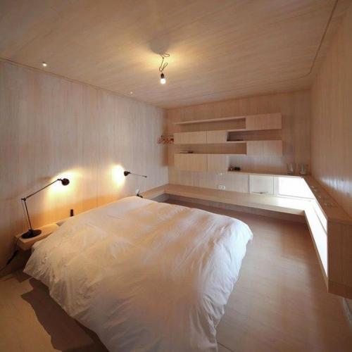 Дом с зеркальным фасадом в Австрии. 05