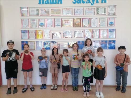 Мастер-класс по изготовлению декоративной подставки из спилов. 08