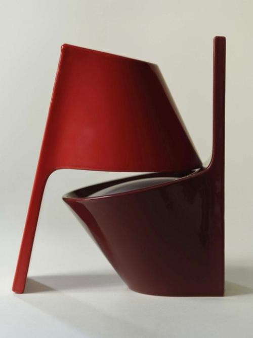 Французская студия Unknown Untitled представила яркую плитку с встроенными крючками и даже настенными светильниками! 01