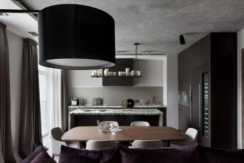 Атмосфера и интерьер этой квартиры, расположенной в жилом комплексе Смольный Парк, были продуманы с самого начала. 01