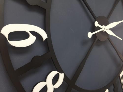 Новые часы, диаметр 80 см. 01