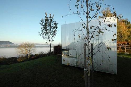 Дом с зеркальным фасадом в Австрии. 03