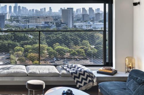 Современная квартира в старом здании в Тель-авиве // 04. 07