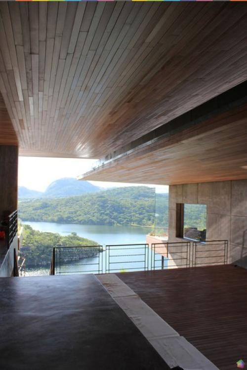 Дом на краю обрыва в Африке. 05