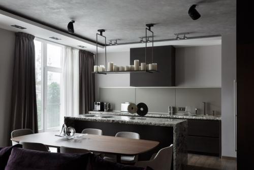 Атмосфера и интерьер этой квартиры, расположенной в жилом комплексе Смольный Парк, были продуманы с самого начала. 02