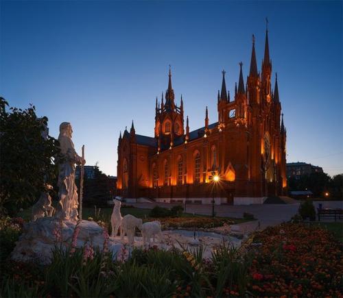 Топ - 7 готических зданий Москвы. 04