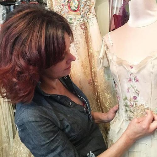 Удивительные платья французского дизайнера и модельера Sylvie Facon. 08