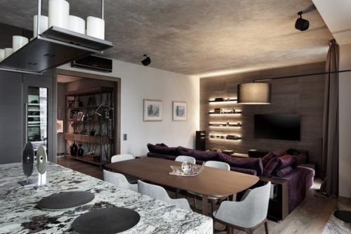 Атмосфера и интерьер этой квартиры, расположенной в жилом комплексе Смольный Парк, были продуманы с самого начала. 07