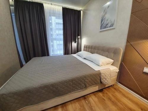 Кухня - студия и зонированая спальня. 02