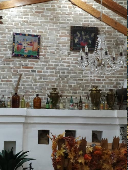 Это ресторан Самарканд (Samarkand Restaurant), расположенный в Самарканде. 09