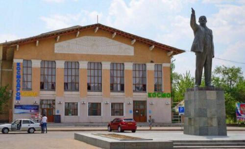 Уважаемые жители и гости нашего города! 01