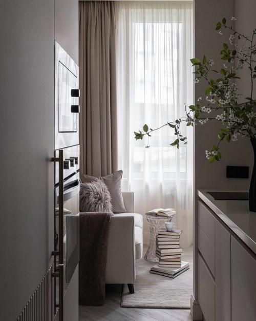 Светлая неоклассика в компактной квартире. 01