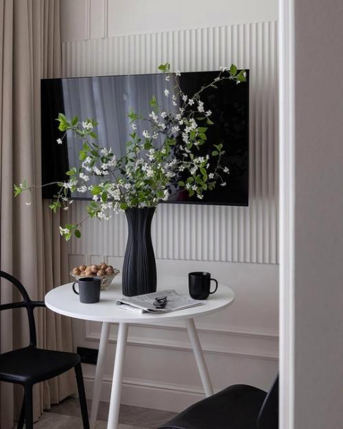 Светлая неоклассика в компактной квартире. 06