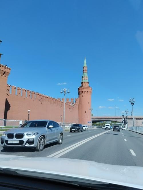 Маленькая перезагрузка без плановых встреч, но со спонтанными событиями, дает подпитку для дальнейшей работы. 05