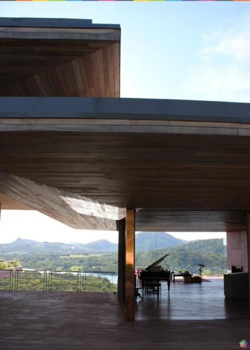 Дом на краю обрыва в Африке. 03