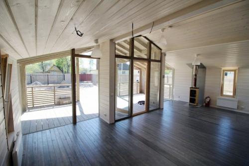 А вот какой получился интерьер у дубльдома - 80 с тремя комнатами и сауной! 

