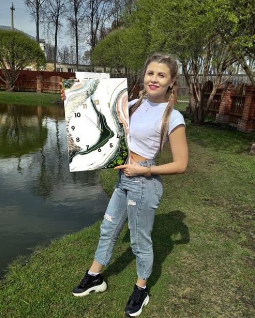 Мне нужны будут часы на новую кухню! 01