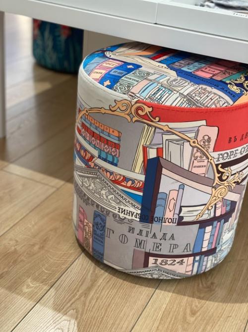 Цветы и принты захватили весь мир и накрывают новой волной и одежду и мебельные ткани. 03