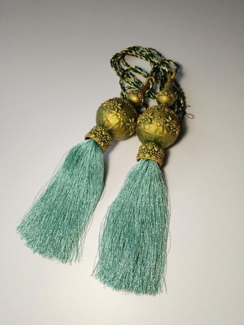 Аксессуары для классических штор, которые одновременно выполняют практическую и функциональную роль. 03