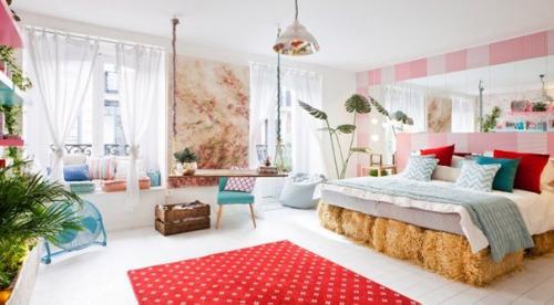 У Мечтаний и Снов нет Границ - такой формулой руководствовался дизайнер при создании этой испанской спальни.