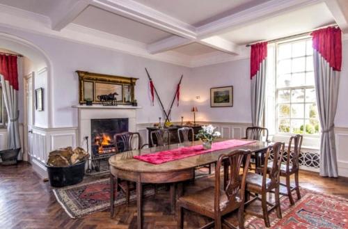 Настоящий кино - дом из сериала Гордость и Предубеждение. 05