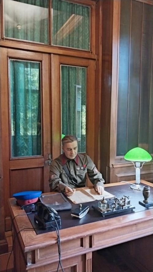 Скрипучая половица.  Ещё три месяца назад, когда покупала билеты на море, я знала, что обязательно приеду сюда. 05