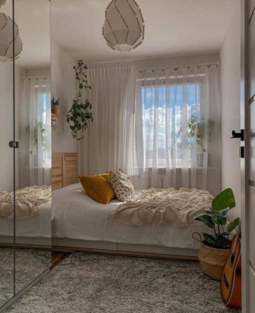 Вроде и квартирка маленькая. 01